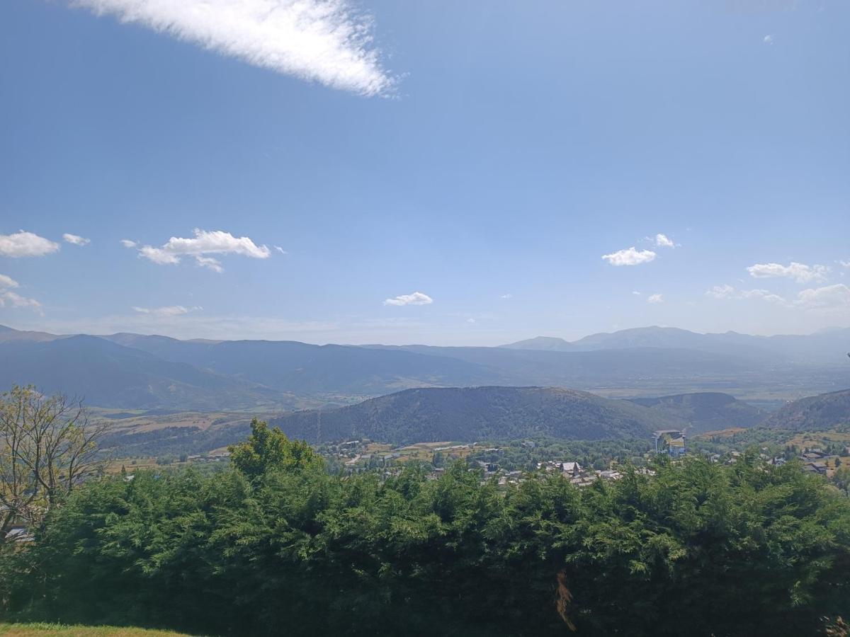 Avec Vue Panoramique Sur La Montagne Font-Romeu-Odeillo-Via